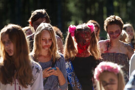 Zombie Mob 7 flashmob in St.-Petersburg