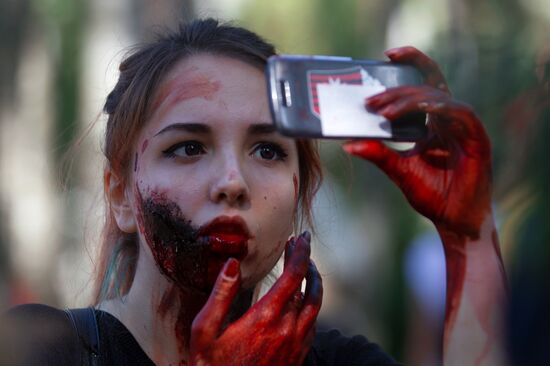 Zombie Mob 7 flashmob in St.-Petersburg