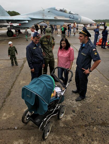 Open day at Tsentralnaya Uglovaya military airfield in Primorye Territory