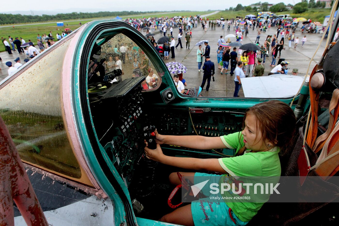 Open day at Tsentralnaya Uglovaya military airfield in Primorye Territory