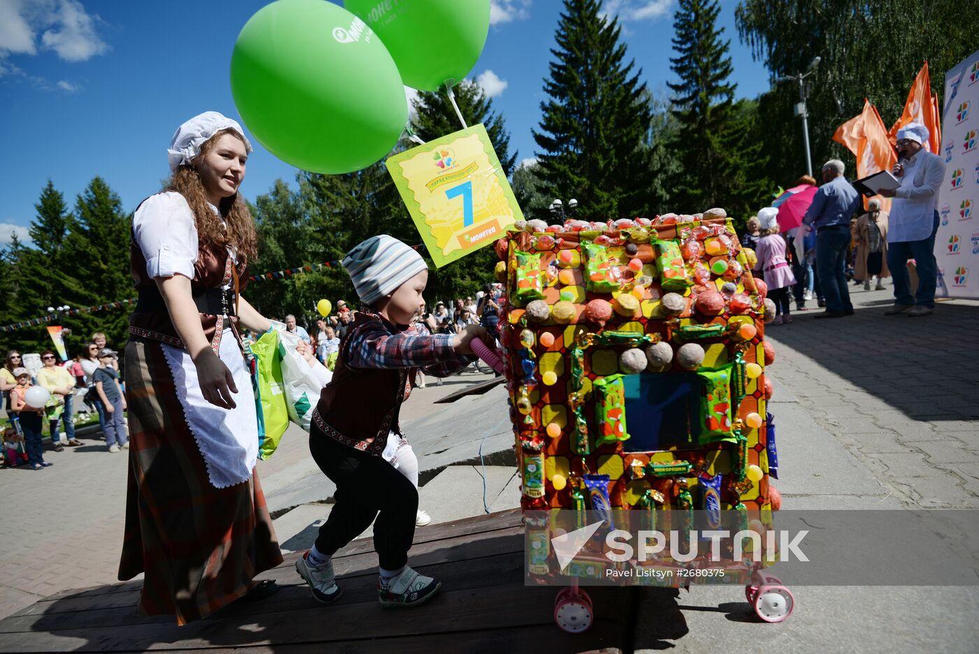 Stroller parade in Yekaterinburg