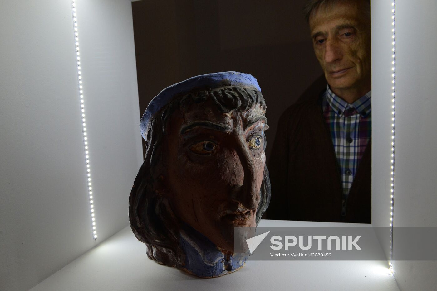 "The Sculptures We Don't See" exhibition