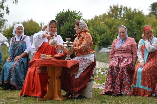 Apple Feast Day in Russia