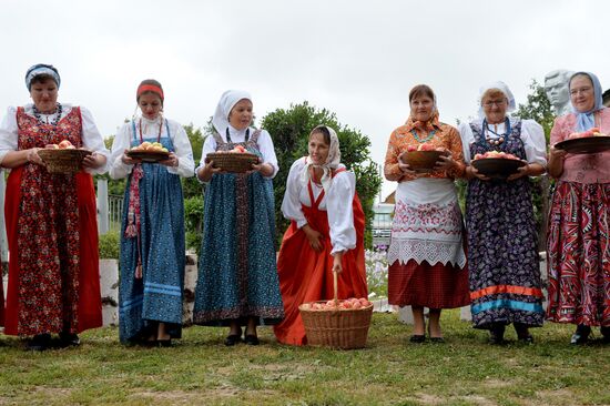 Apple Feast Day in Russia