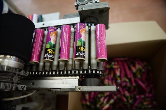 Manufacturing firecrackers in the Moscow Region