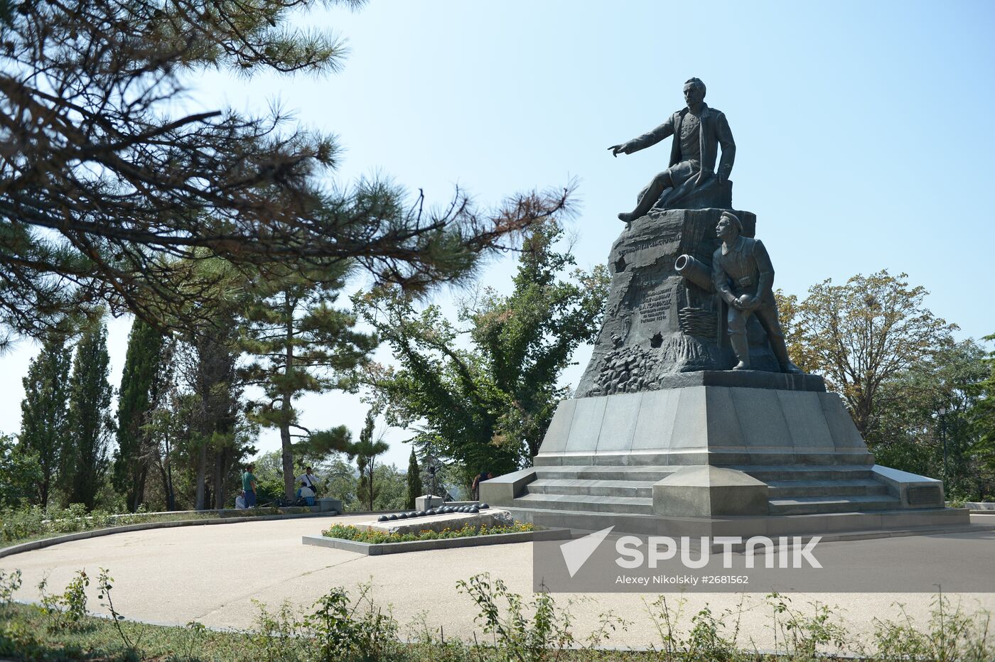 Russian President Vladimir Putin and Prime Minister Dmitry Medvedev visit Crimea