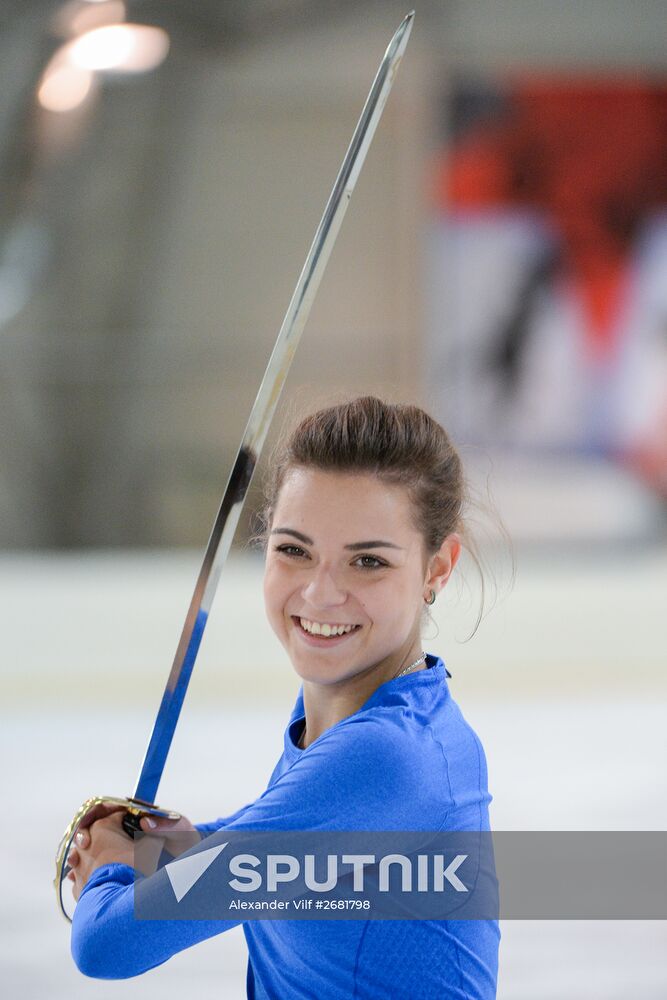 Figure skating. Adelina Sotnikova's training session