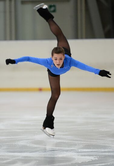 Figure skating. Adelina Sotnikova's training session