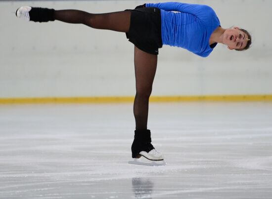 Figure skating. Adelina Sotnikova's training session