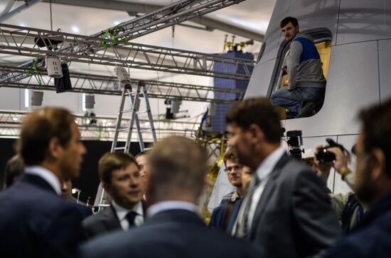Preparations for MAKS 2015 International Aviation and Space Salon