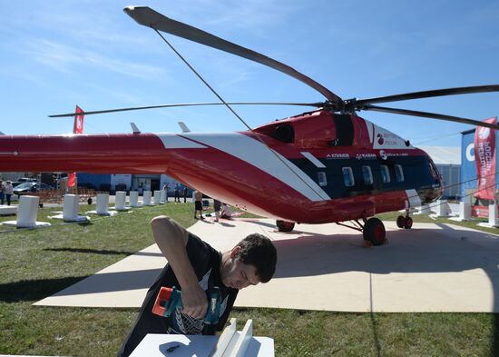 Preparations for MAKS 2015 International Aviation and Space Salon