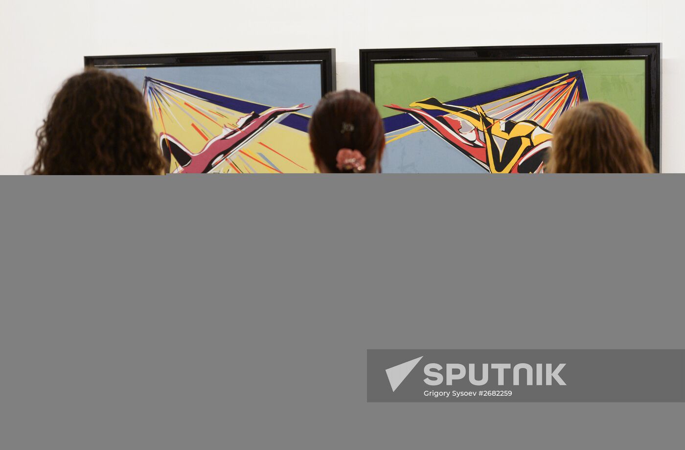 Pál Sarkozy's exhibition opens at Zurab Tsereteli's art gallery