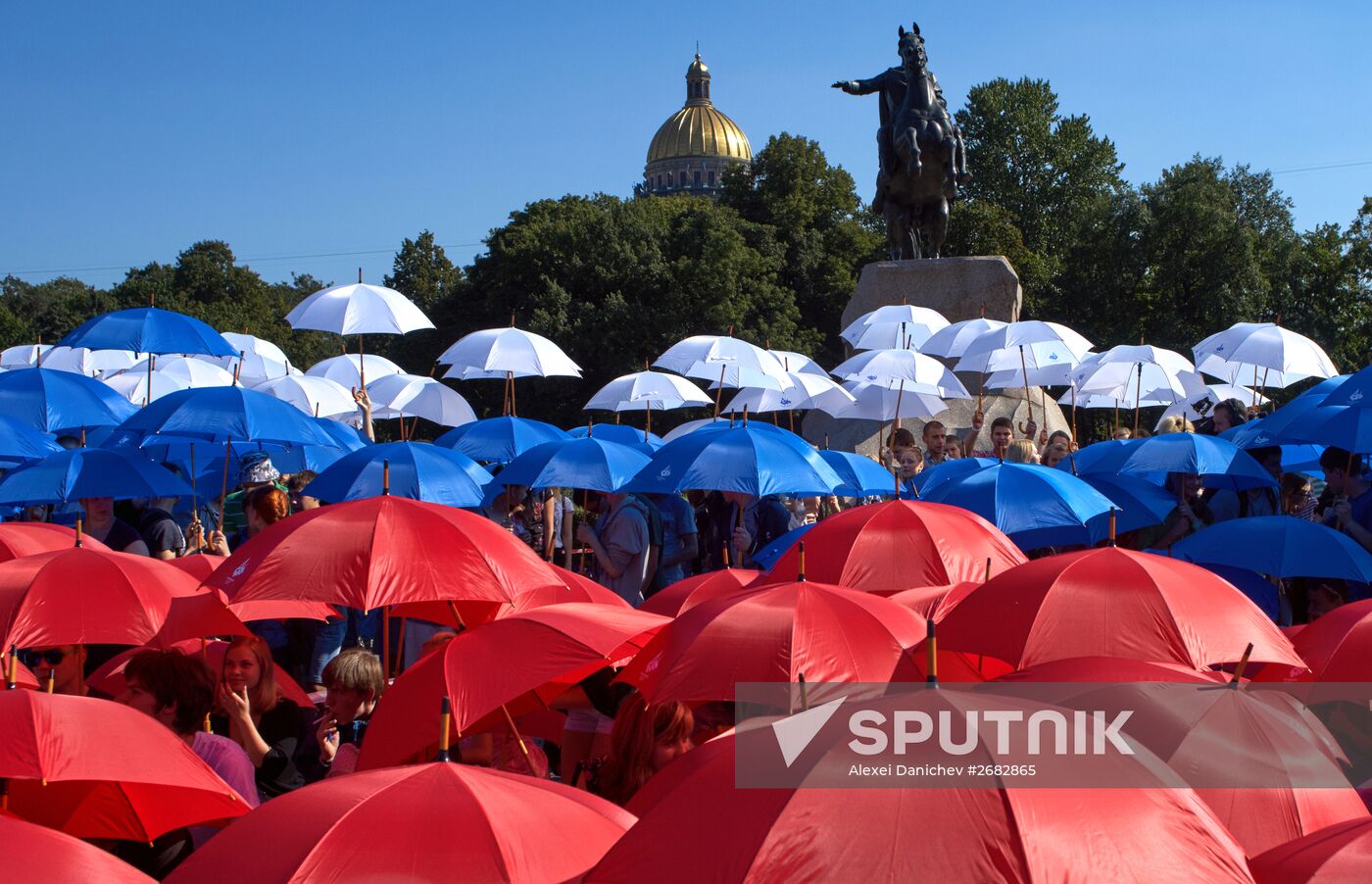 National Flag Day celebrations across Russia