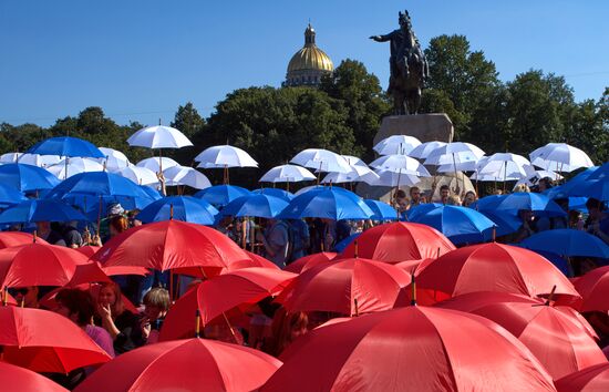 National Flag Day celebrations across Russia