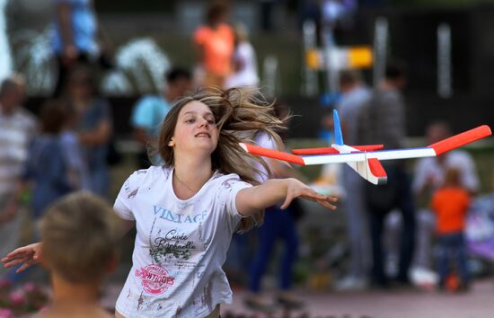 Russian Flag Day celebrations in Russian cities