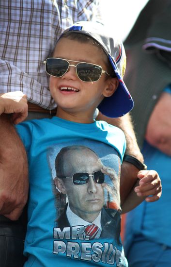 Russian Flag Day celebrations in Russian cities