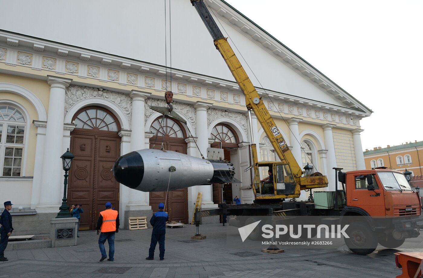 Replica of Tsar Bomba hydrogen bomb delivered to Moscow