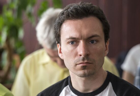 Court hears Kotelnicheskaya Embankment star case