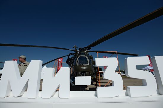 International Aerospace Salon (MAKS 2015) opens near Moscow
