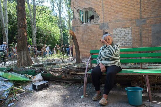 Aftermath of night shelling of Donetsk's Gorlovka by Ukrainian military