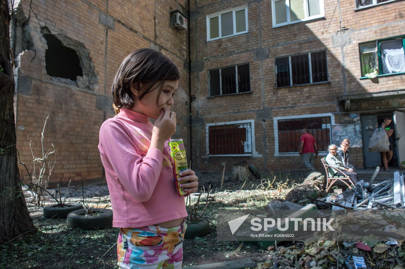 Aftermath of night shelling of Donetsk's Gorlovka by Ukrainian military