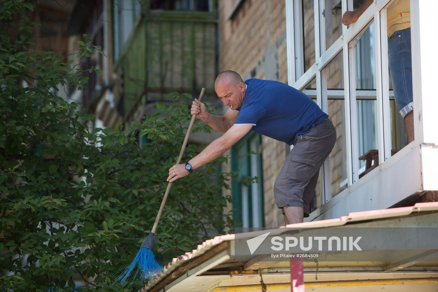 Aftermath of night shelling of Donetsk's Gorlovka by Ukrainian military