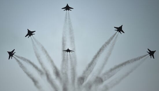 International Aerospace Salon (MAKS 2015) opens near Moscow