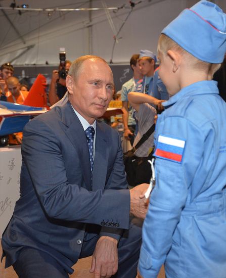 Russian President Vladimir Putin visits the International Aerospace Salon (MAKS 2015)