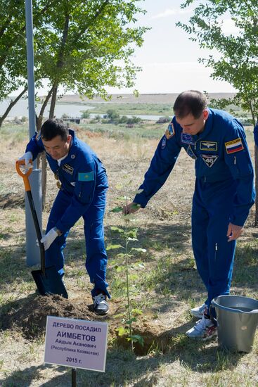 Training of ISS 45/46 and Visiting Expedition 18 crew