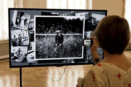 Donation of Bulls Eye Eastman camera to Tsarskoye Selo Museum