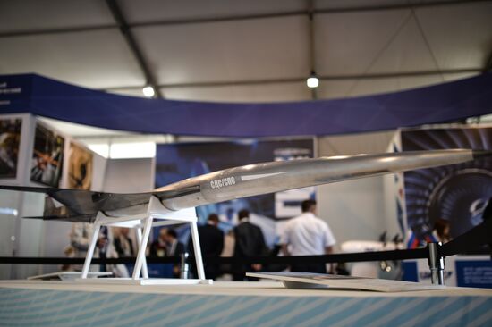 MAKS-2015 International Aerospace Salon. Day Two