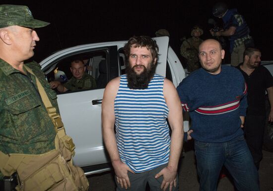 Exchanging prisoners in the Donetsk Region