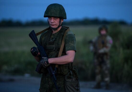 Exchanging prisoners in the Donetsk Region