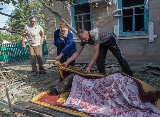 Aftermath of Oleksandrivka shelling, Donetsk Region