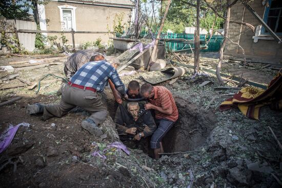 Aftermath of Oleksandrivka shelling, Donetsk Region