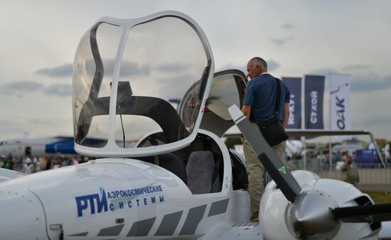 MAKS 2015 International Aviation and Space Salon. Day Four