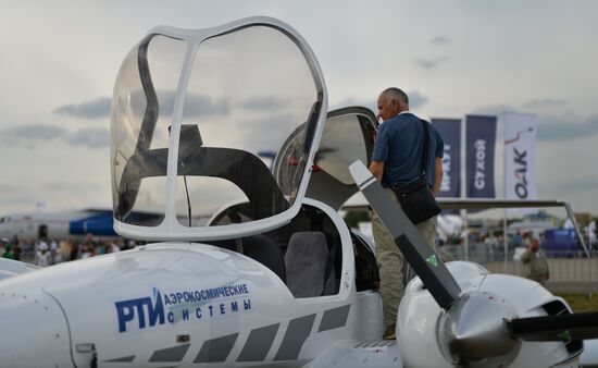 MAKS 2015 International Aviation and Space Salon. Day Four