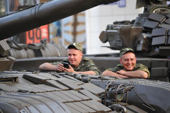 Parade marking 70th anniversary of the end of WWII is rehearsed in Chita