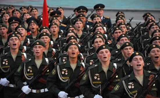 Parade marking 70th anniversary of the end of WWII is rehearsed in Chita