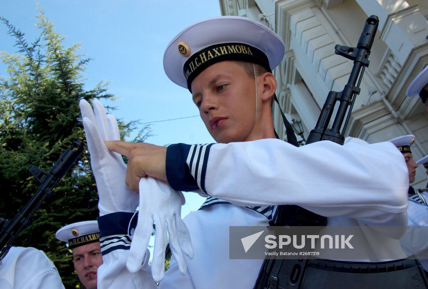 Nakhimov Naval School students take oath in Sevastopol