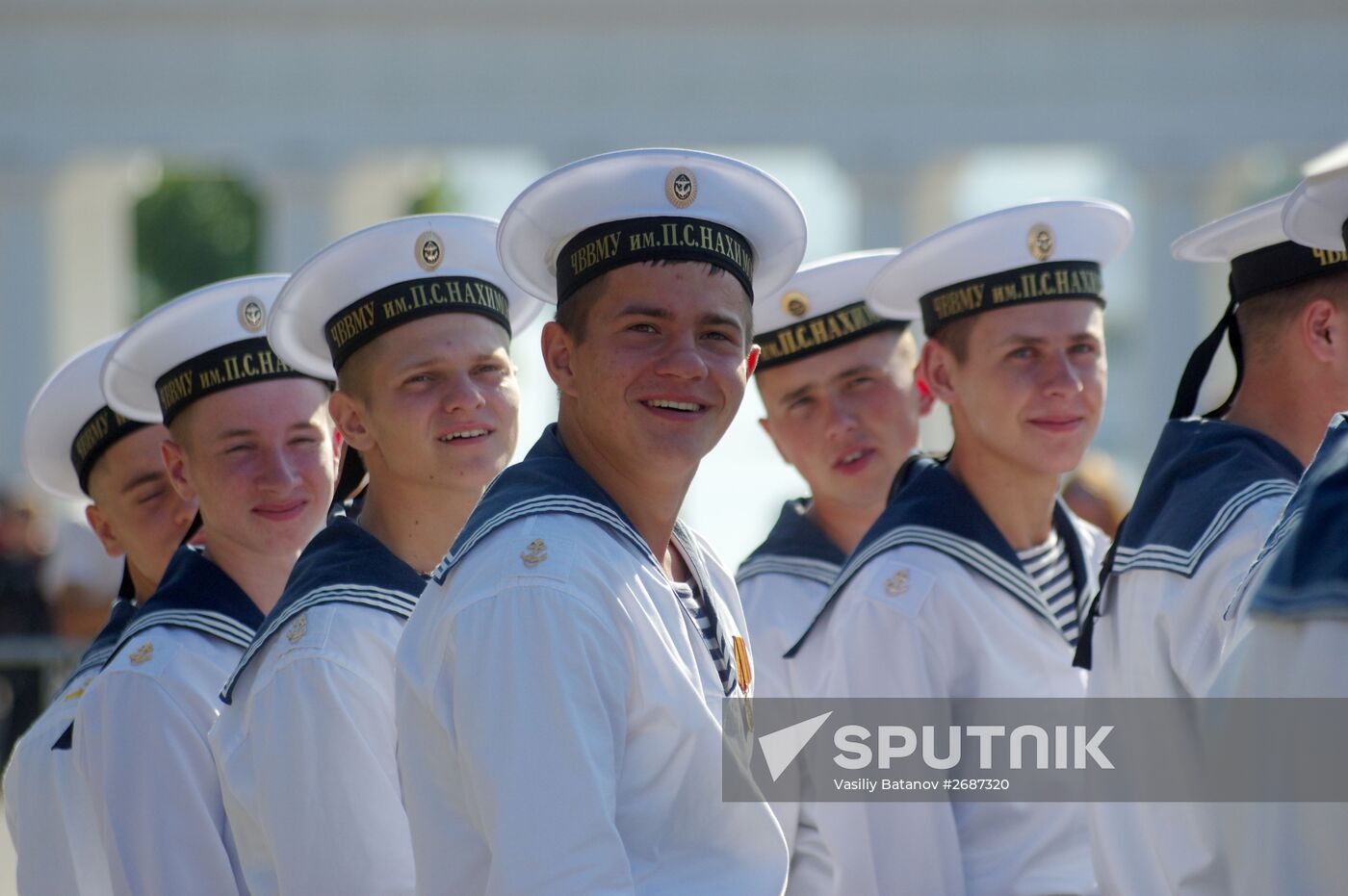 Nakhimov Naval School students take oath in Sevastopol