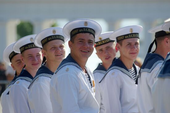 Nakhimov Naval School students take oath in Sevastopol