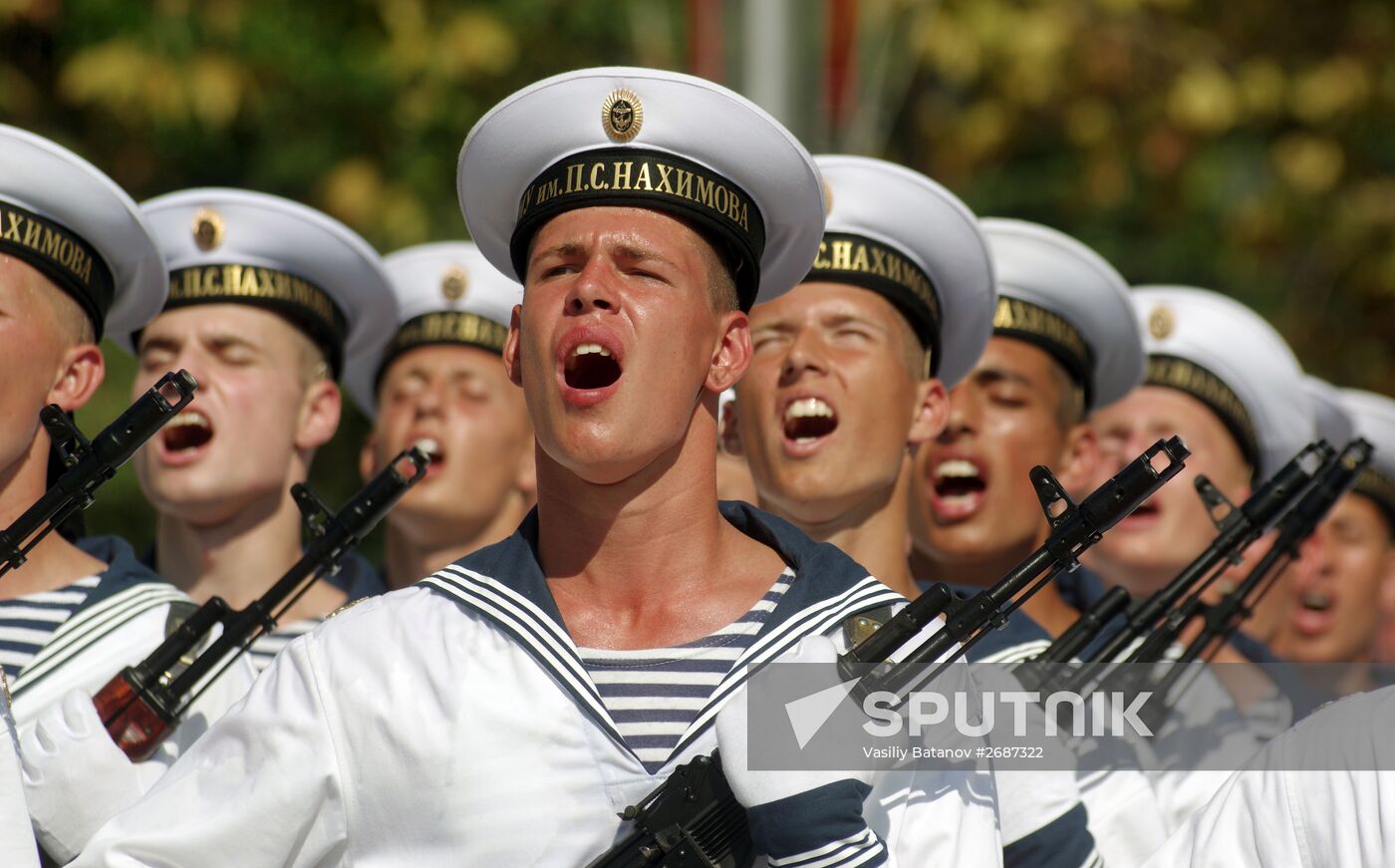 Nakhimov Naval School students take oath in Sevastopol