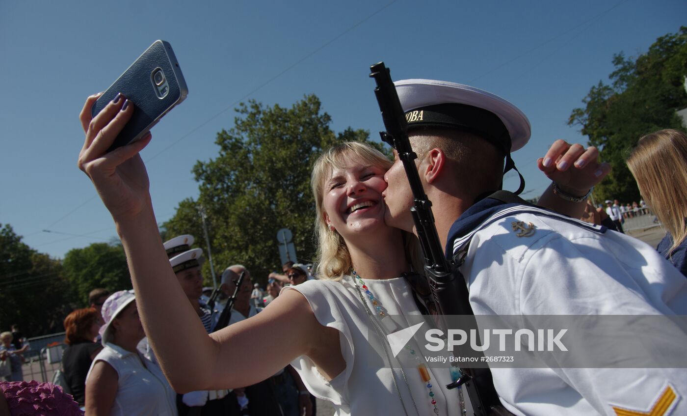 Nakhimov Naval School students take oath in Sevastopol