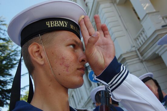 Nakhimov Naval School students take oath in Sevastopol