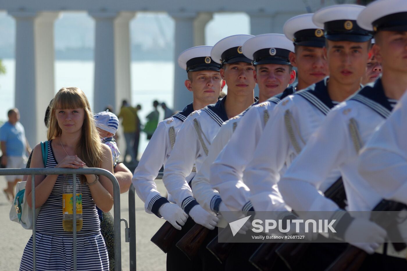 Nakhimov Naval School students take oath in Sevastopol