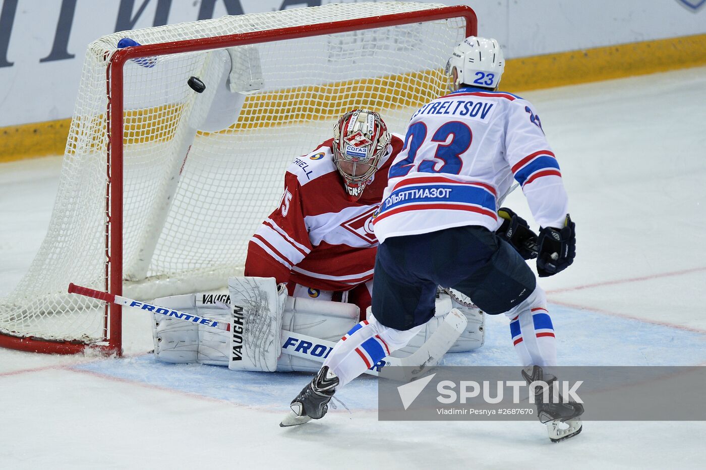 Kontinental Hockey League. Spartak vs. Lada