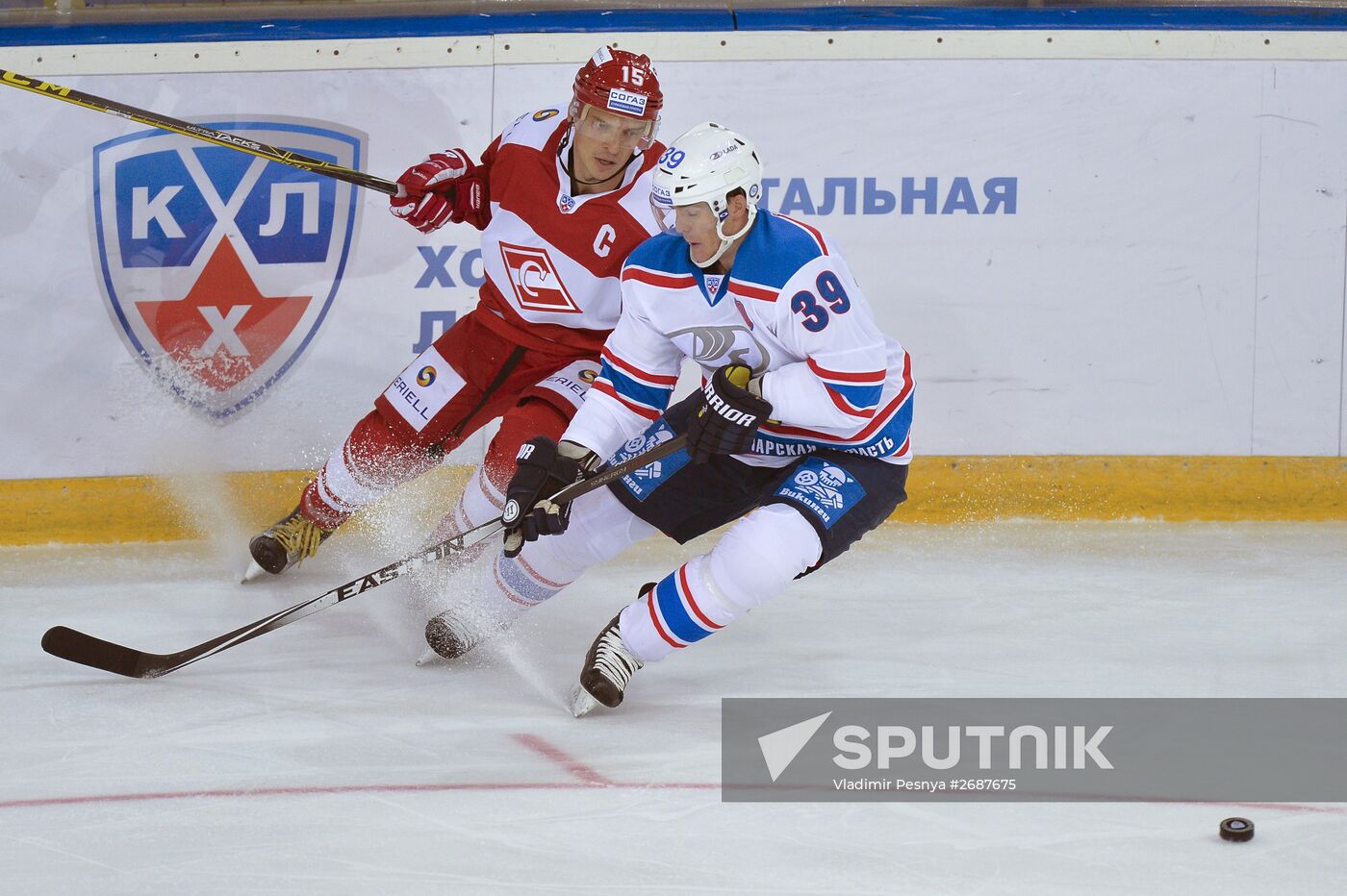 Kontinental Hockey League. Spartak vs. Lada