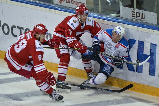 Kontinental Hockey League. Spartak vs. Lada