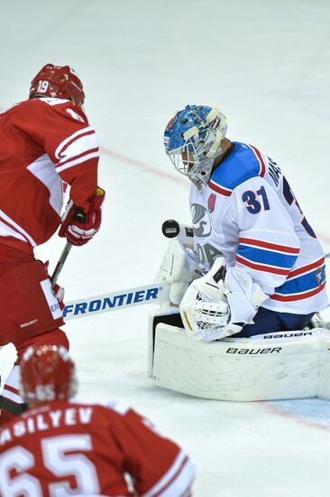 Kontinental Hockey League. Spartak vs. Lada